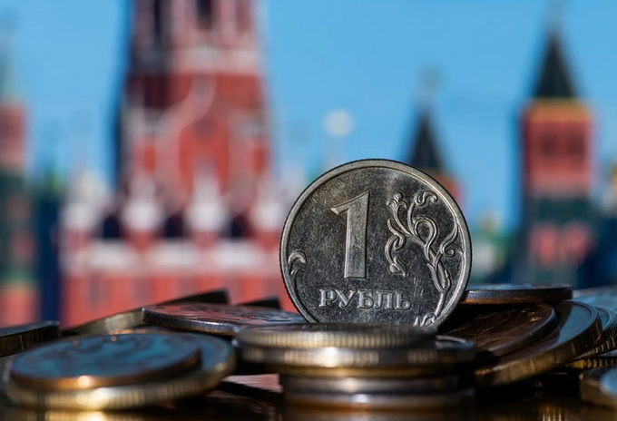 Дефіцит бюджету РФ сягне $105 мільярдів: Росія таємно друкує рублі, щоб було чим фінансувати війну, - розвідка